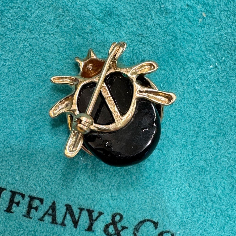 Black and gold Ladybug Brooch - Picture 5 of 6